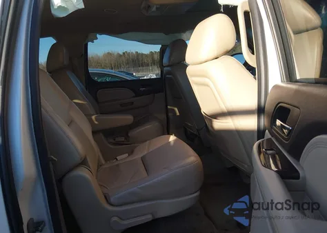 2011 GMC Yukon Xl 1500 Denali z USA, uszkodzony, nr VIN 1GKS2MEF8BR206693